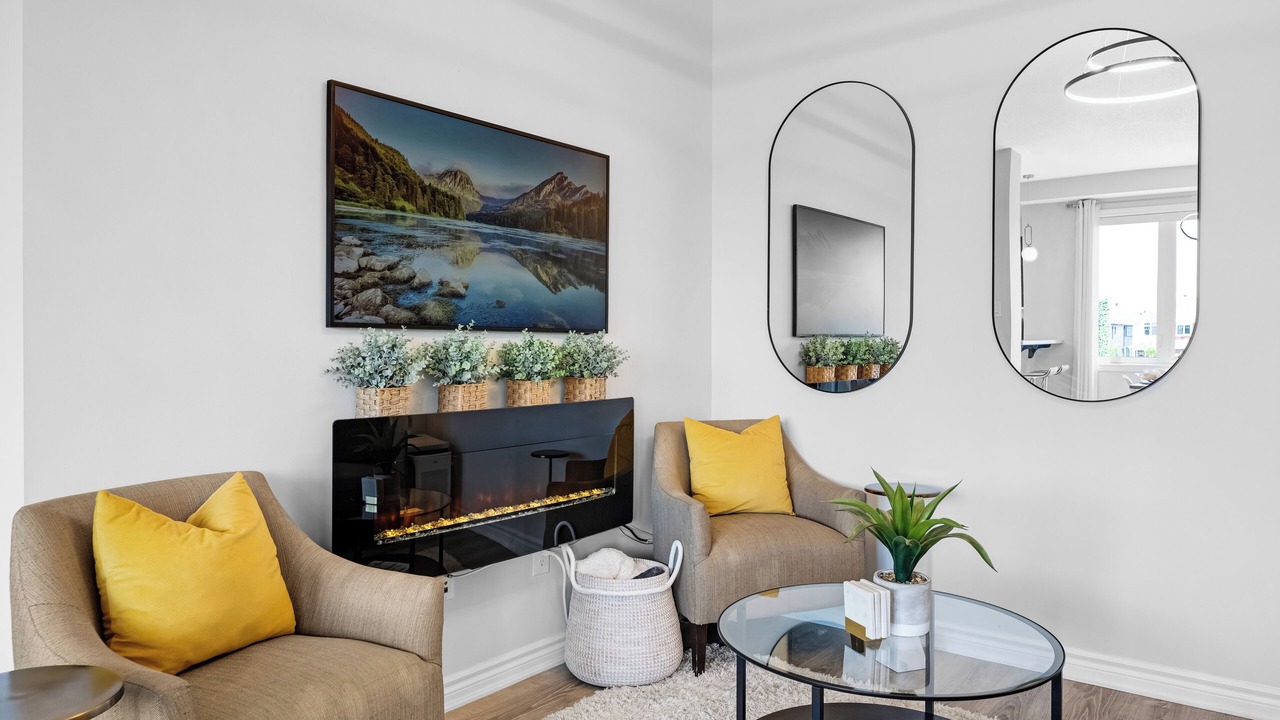 Photo of Livingroom in Ottawa Division