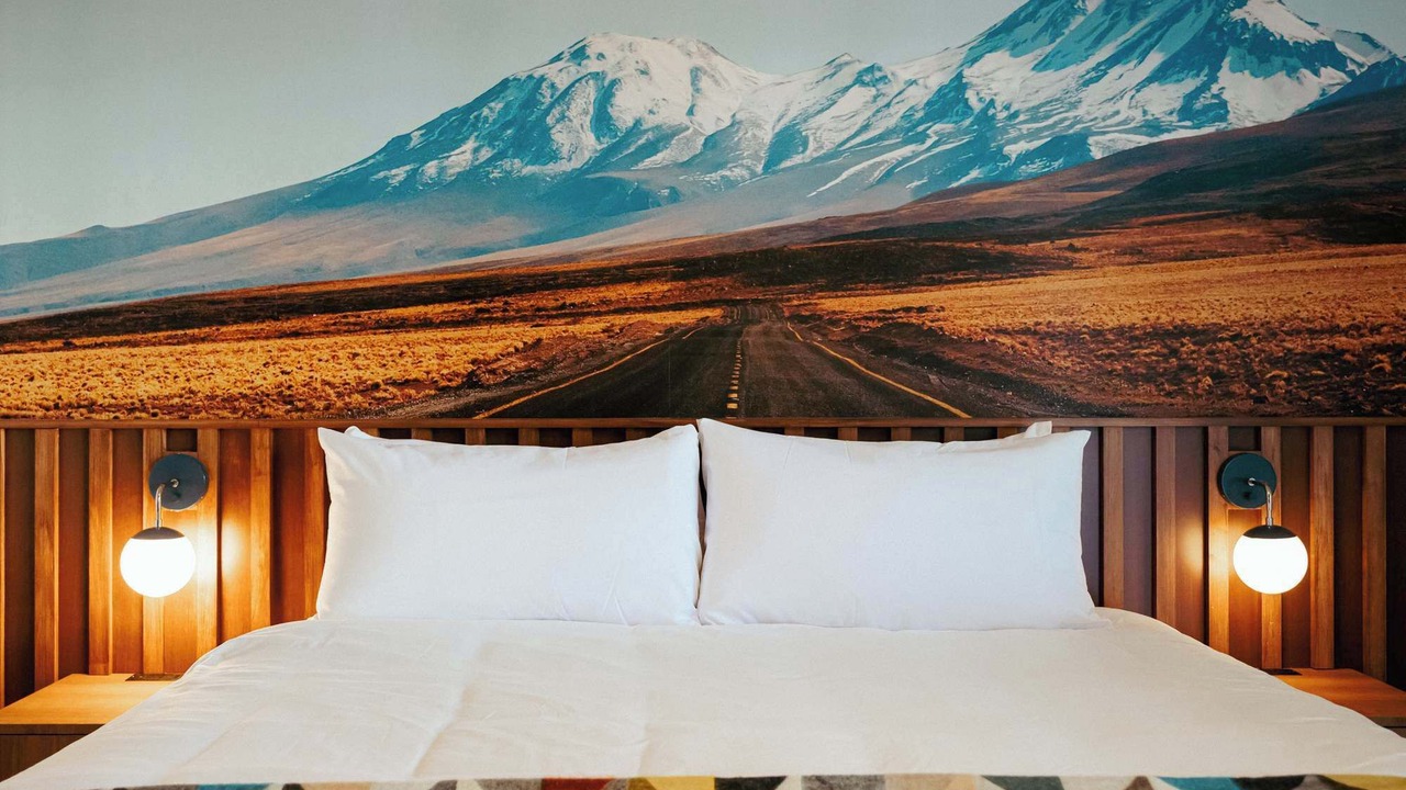 Photo of Bedroom in Hale