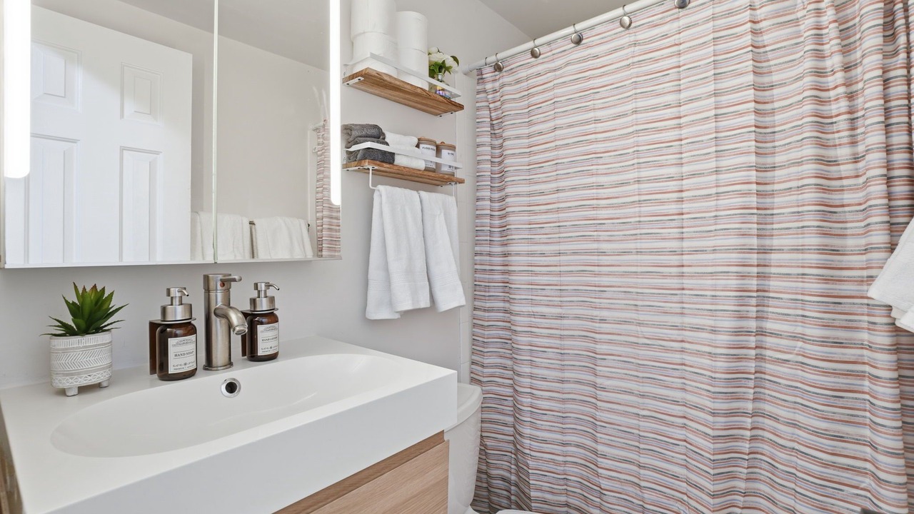 Photo of Bathroom in Shaw