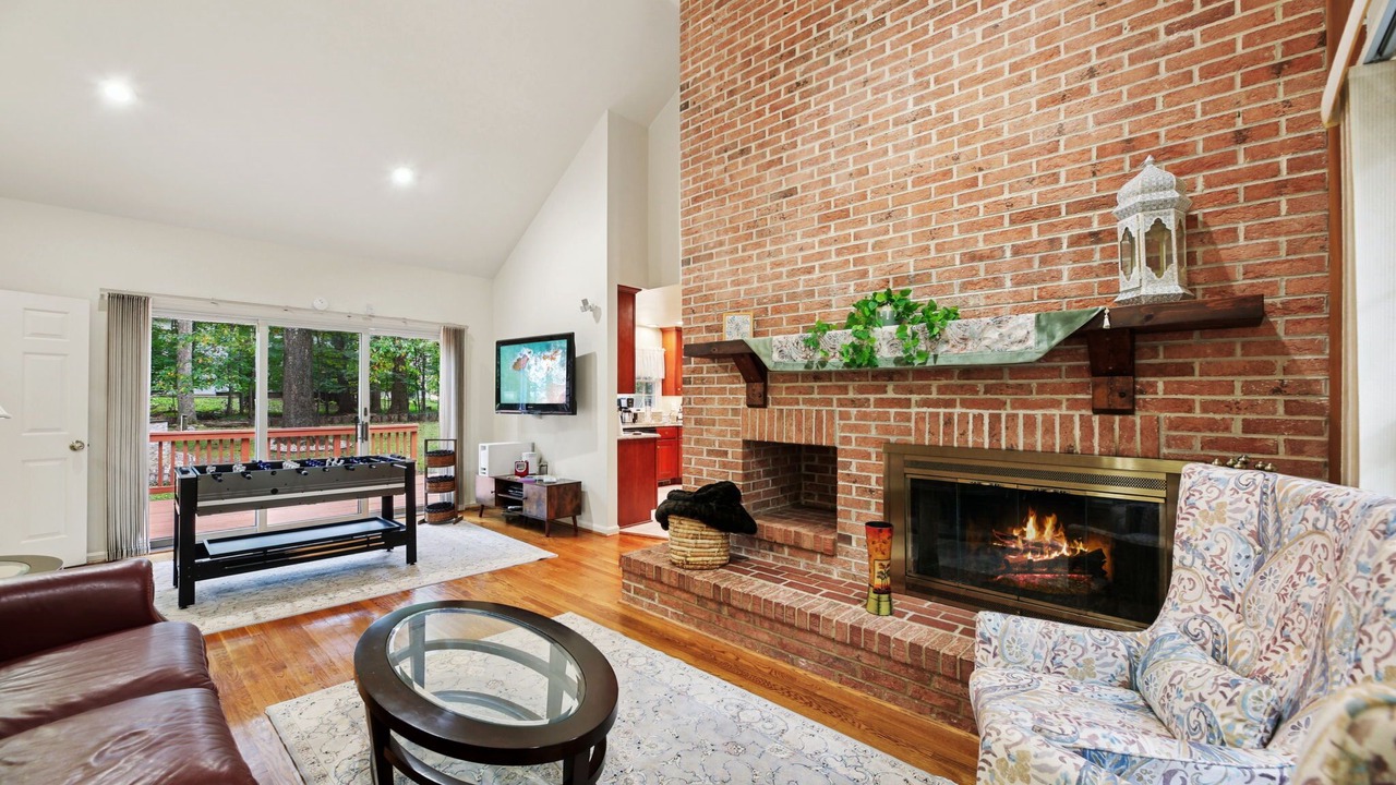 Photo of Livingroom in Montgomery Village