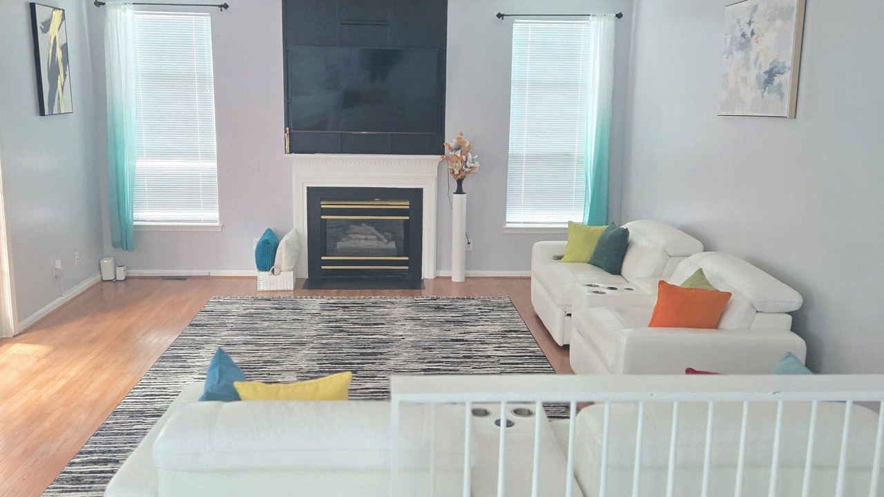 Photo of Livingroom in Upper Marlboro