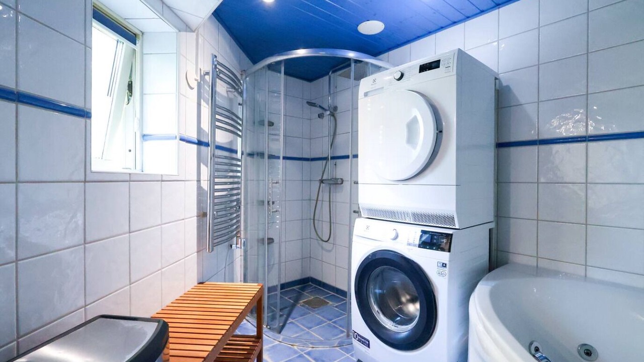 Photo of Bathroom in Save