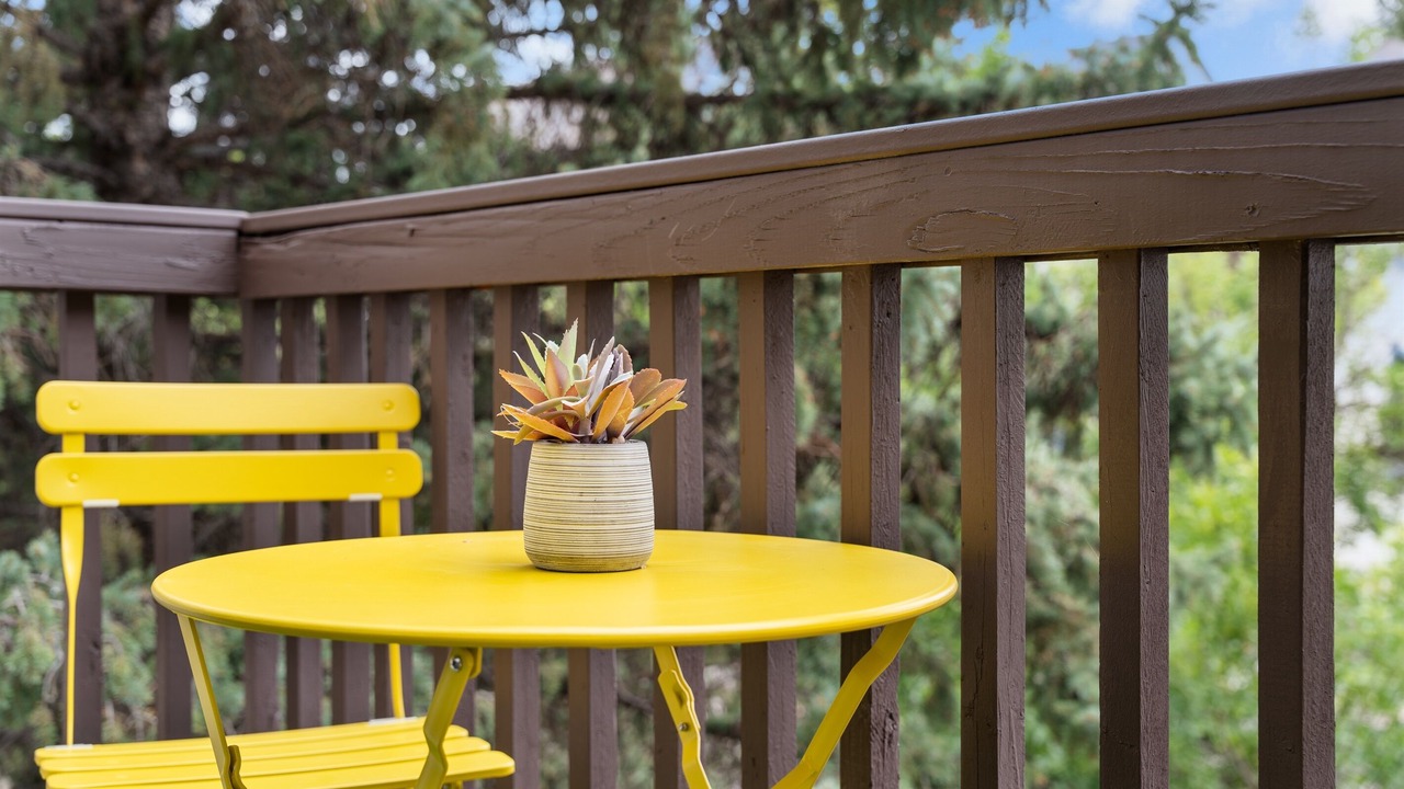 Photo of Patio Balcony in Englewood