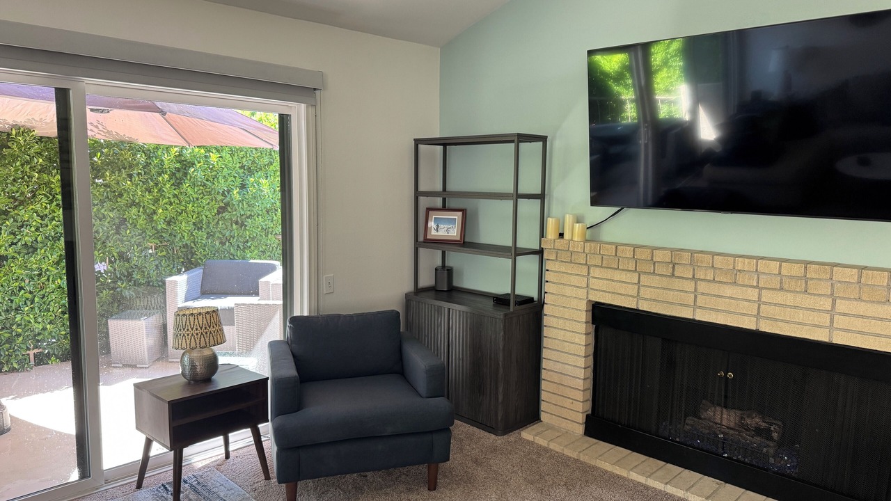 Photo of Livingroom in Indian Canyon