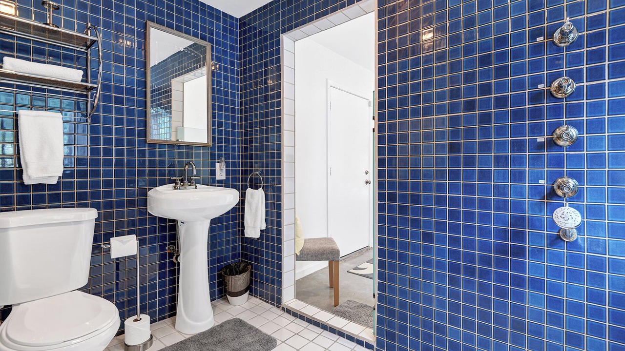 Photo of Bathroom in Sunrise Vista Chino