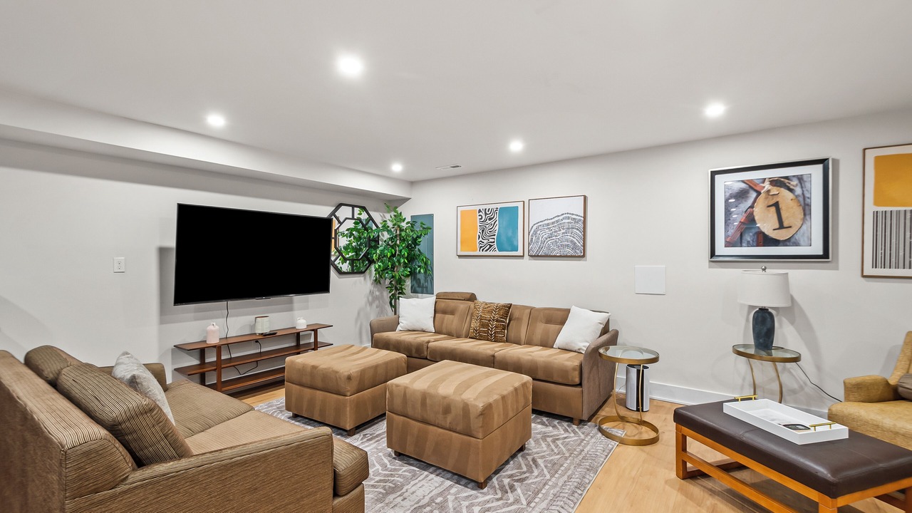 Photo of Livingroom in Columbia Heights