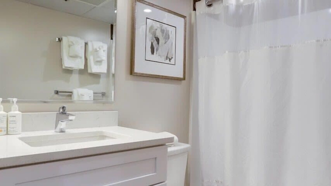 Photo of Bathroom in Court House