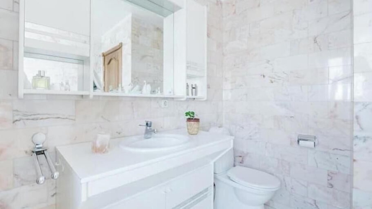 Photo of Bathroom in Haaleiti