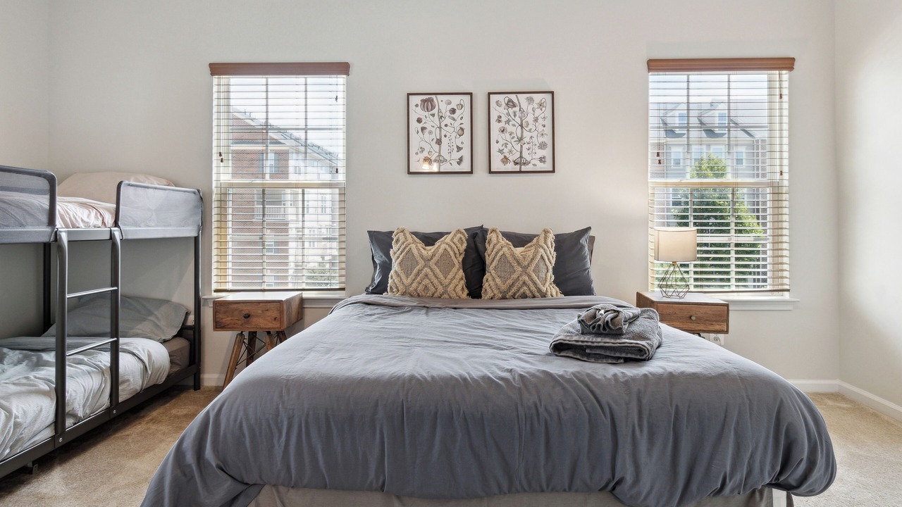 Photo of Bedroom in Greenbelt