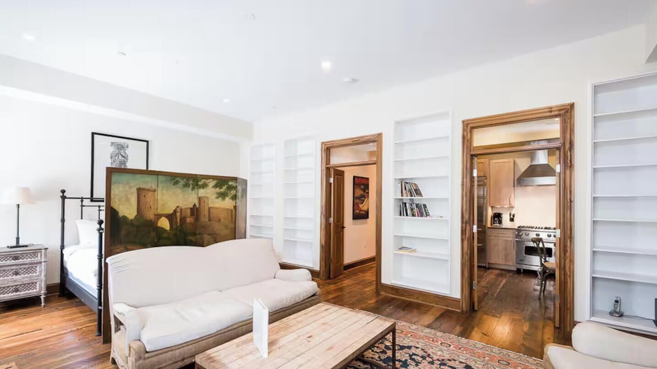 Photo of Livingroom in Dupont Circle