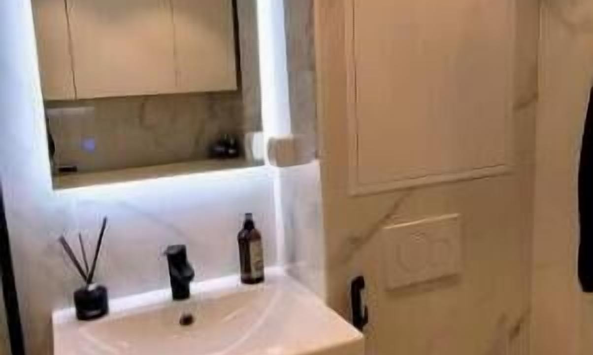 Photo of Bathroom in Lassby