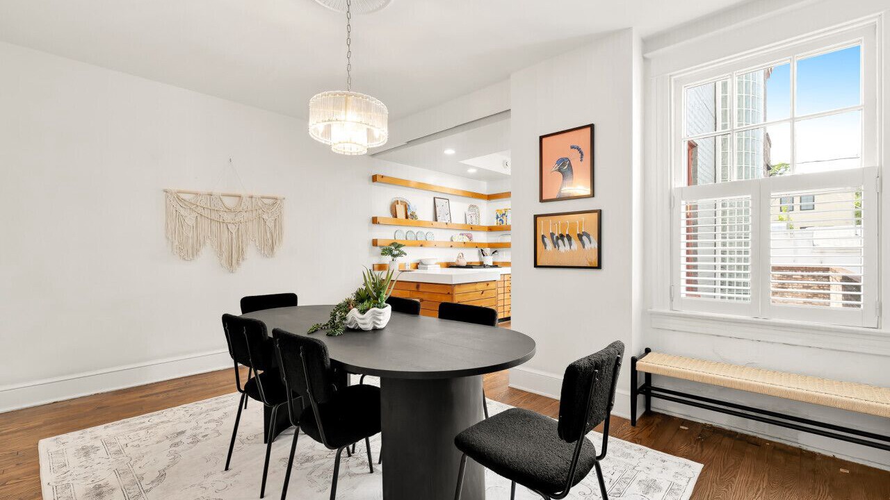Photo of Livingroom in Old Town West