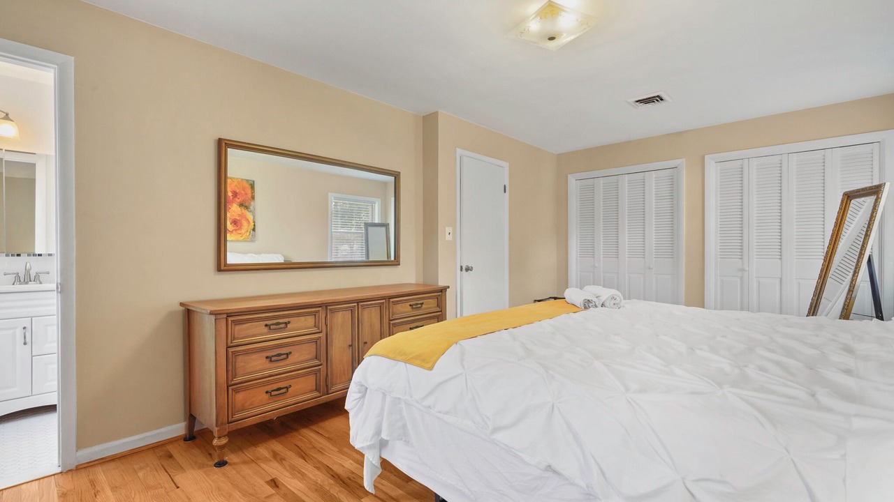 Photo of Bedroom in Seminary Hill