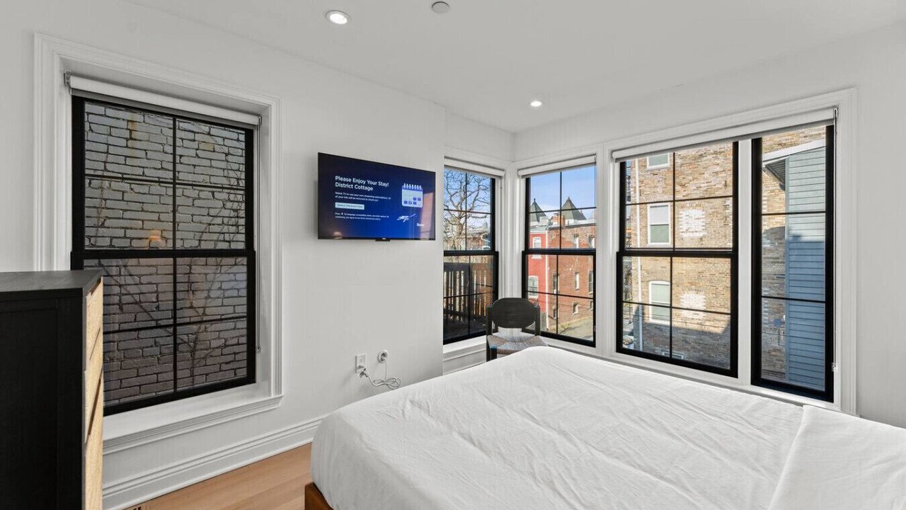 Photo of Bedroom in Bloomingdale