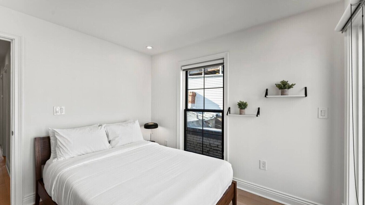 Photo of Bedroom in Bloomingdale