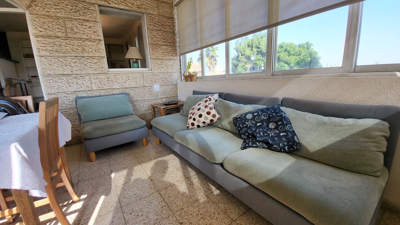 Photo of Livingroom in Emek Refaim