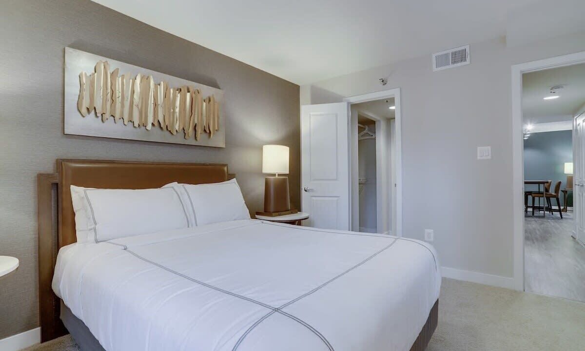 Photo of Bedroom in Court House