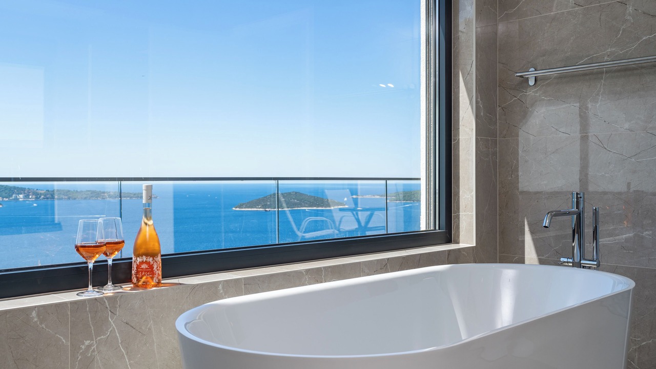 Photo of Bathroom in Brsecine