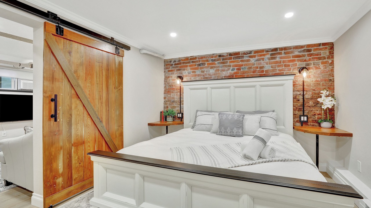 Photo of Bedroom in City Park West