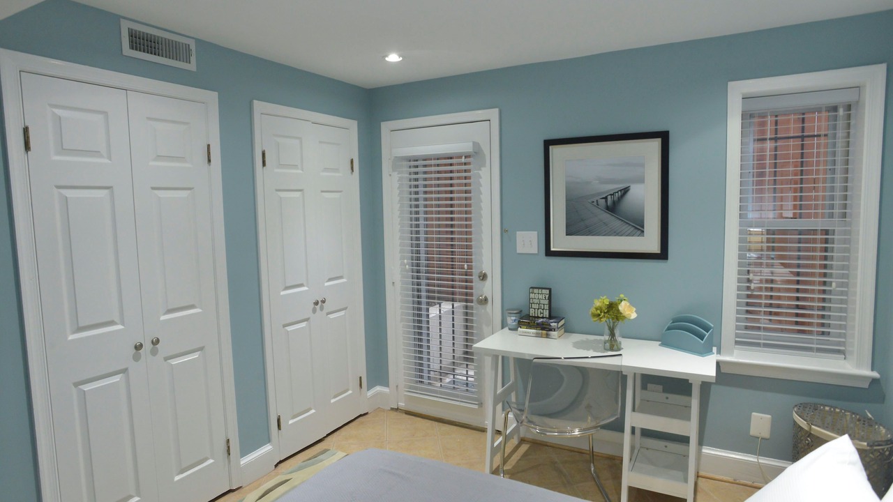 Photo of Bedroom in Dupont Circle