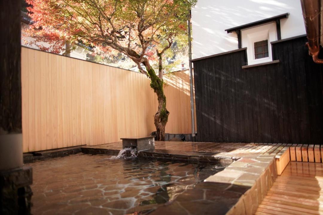 Photo of Others in Yoshino