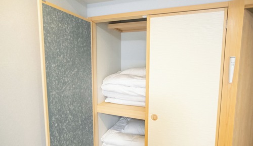 Essential tatami Large Room up to 4 futon beds (Non-smoking)