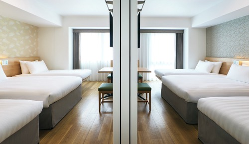 Connecting Room for 6 People, Non Smoking