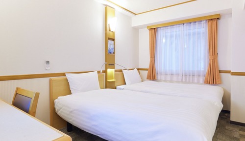 Standard Twin Room, Smoking