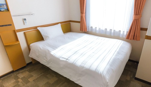 Standard Single Room, Smoking