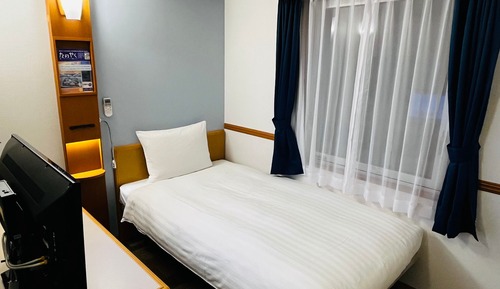 Economy Single Room, Smoking