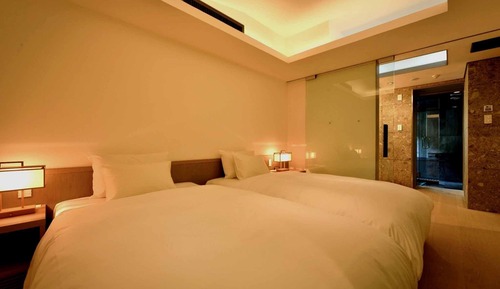 Luxury Suite