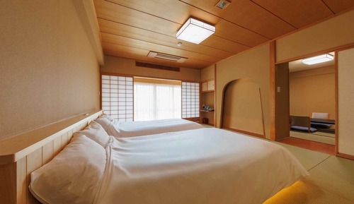 Japanese-Modern Twin Bed + 8-tatami mat Japanese-style room, Non Smoking