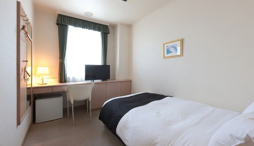 Single Room, Smoking