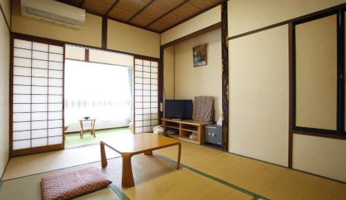 Japanese-Style Room