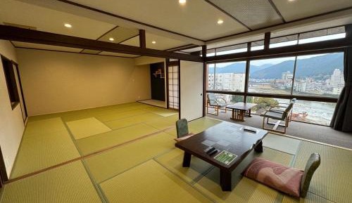 Japanese-Style Deluxe Room - Hida Beef Dinner Included