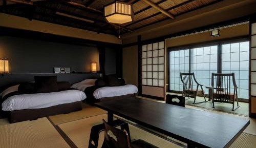 Deluxe Twin Room with Sea View