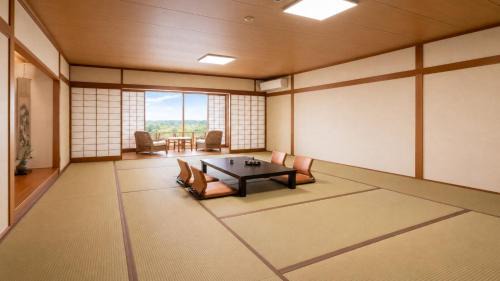 Superior Japanese-Western Room