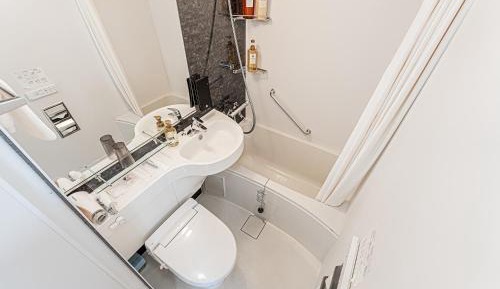 Single Room with Private Bathroom