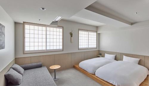 Twin Room with Bath