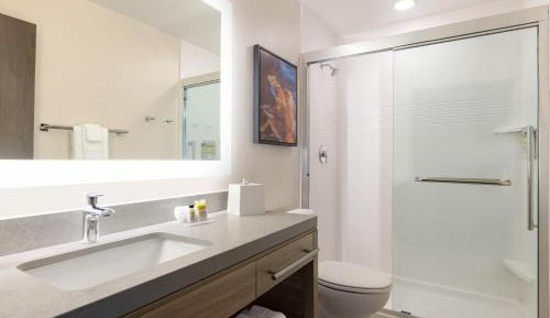 King Studio Suite