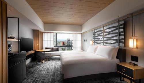 Executive King Room with City View