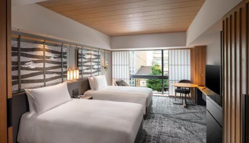 Deluxe Twin Room with City View