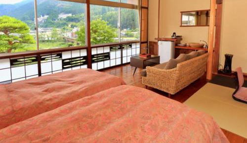 Twin Room with Tatami Area - Breakfast Included