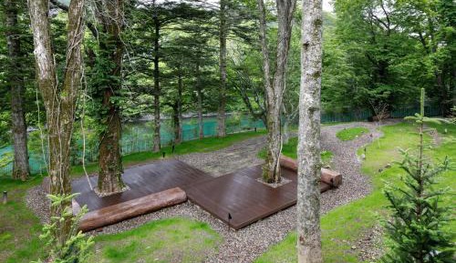 Riverside Garden View, Guest room, 1 King, Balcony