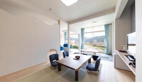  Loft Bedroom - Hida Beef Dinner Included