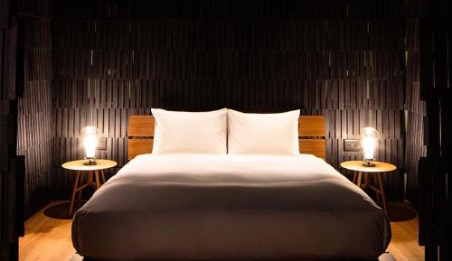 MICHELE DE LUCCHI ROOM