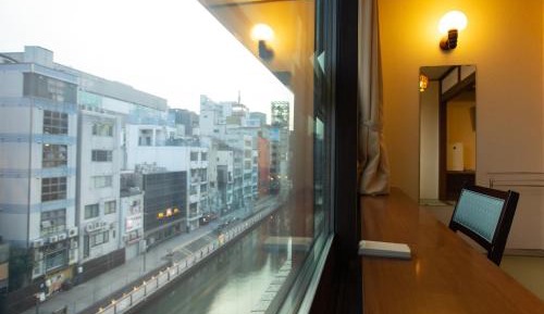 Japanese-Style Room