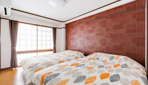 Two-Bedroom Deluxe Apartment with Balcony