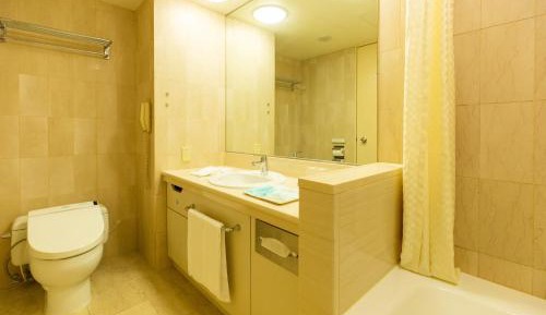 Deluxe Twin Room (16th-27th Floor) - Non-Smoking