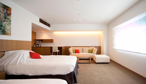 Universal Twin Room - Non-Smoking